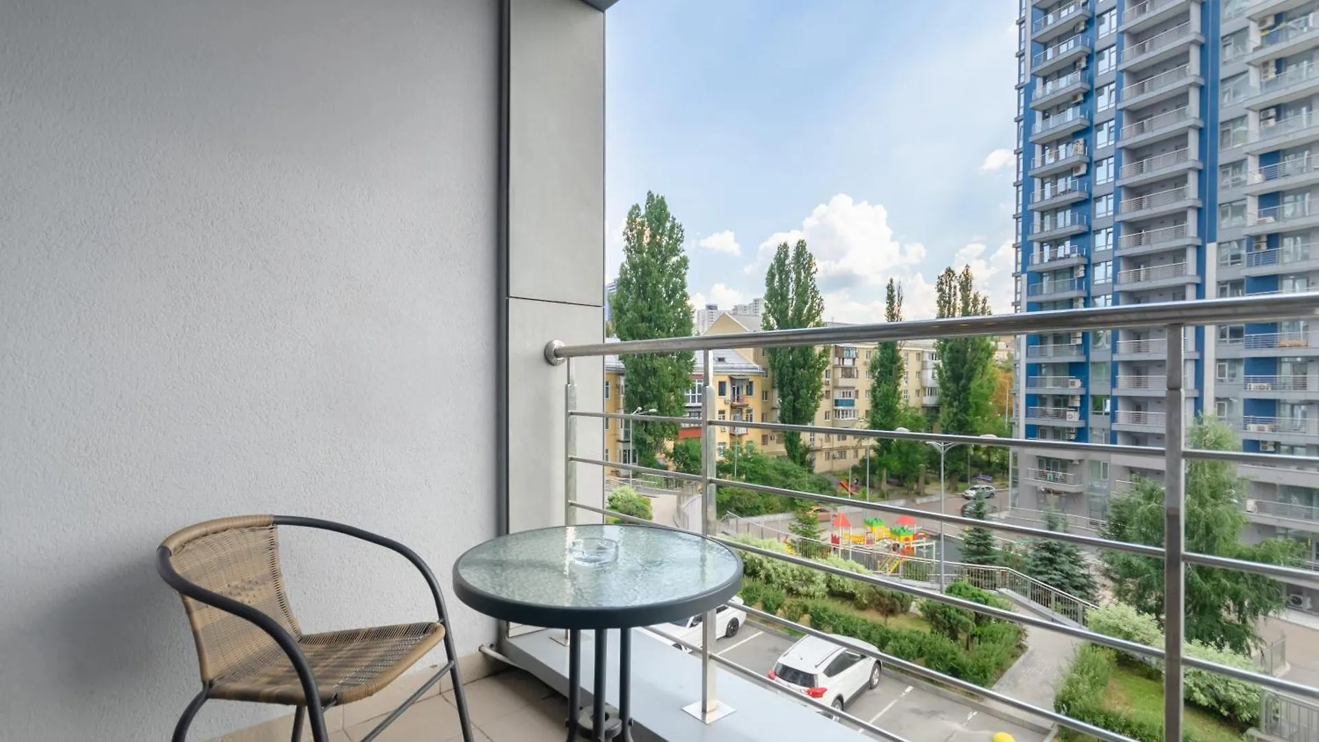 Petrovdom Apartments 3-143 In Rc Central Park, 7 John Mccain Street Kyiv