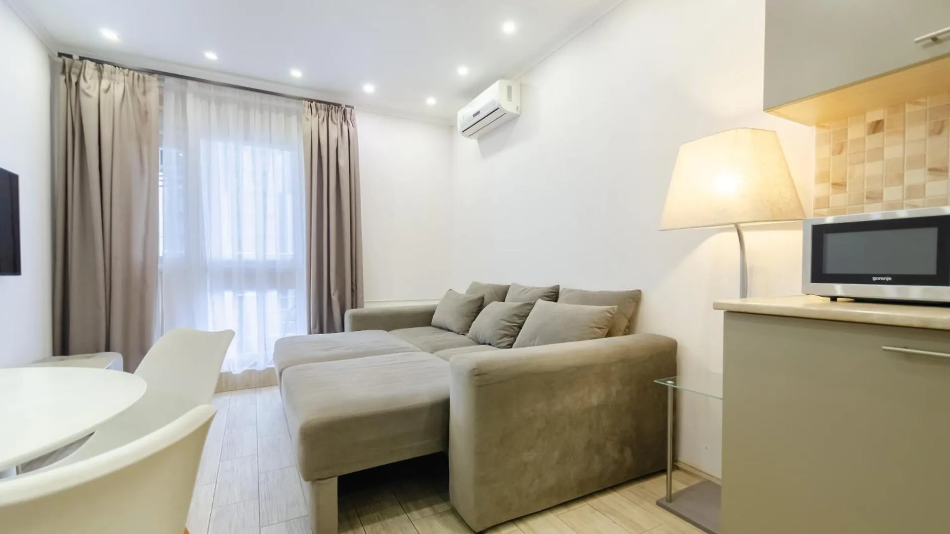 Petrovdom Apartments 3-143 In Rc Central Park, 7 John Mccain Street Kyiv Ukraine